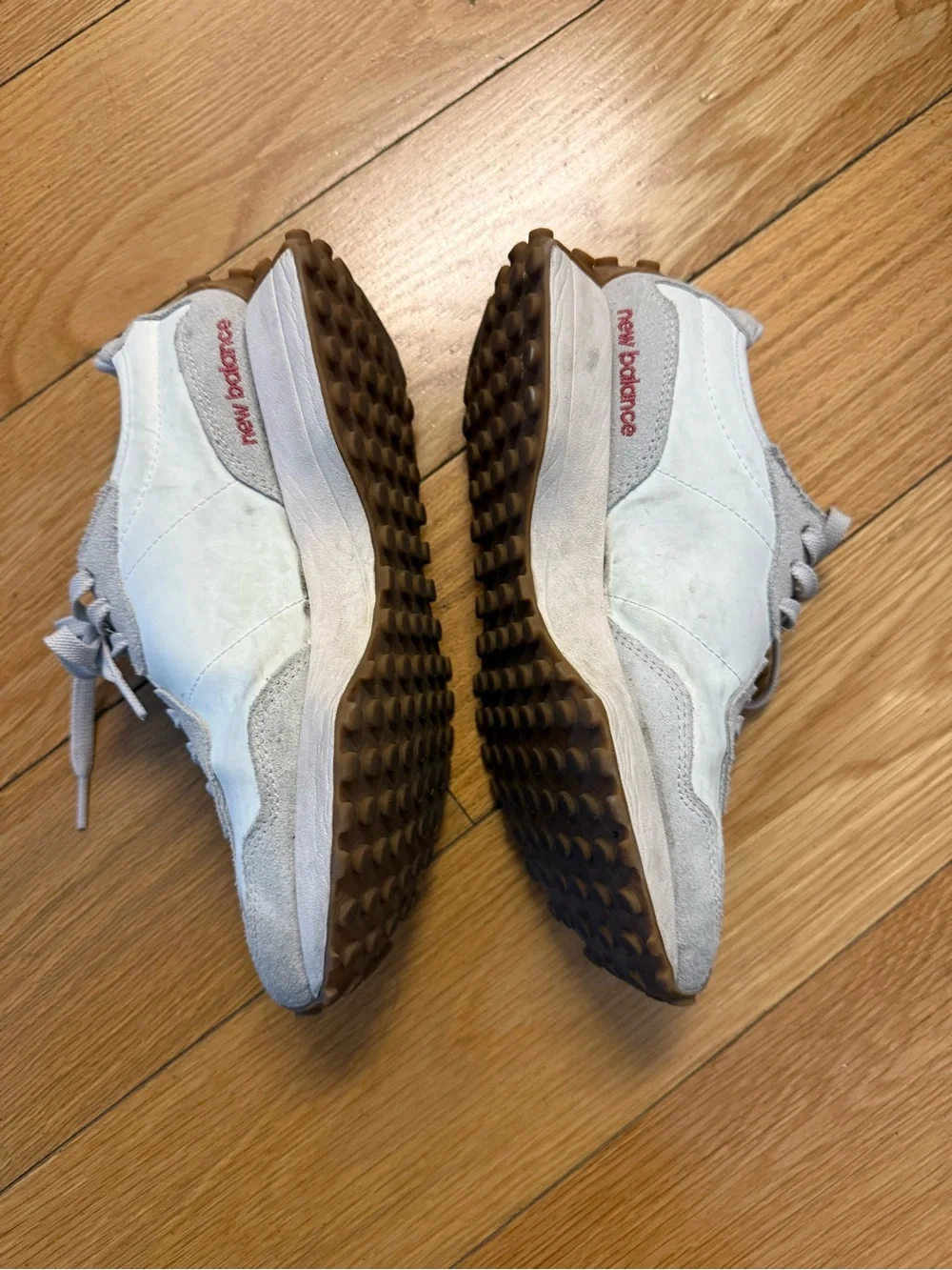 New Balance 327 White & Light Gray Sneakers with Red Logo